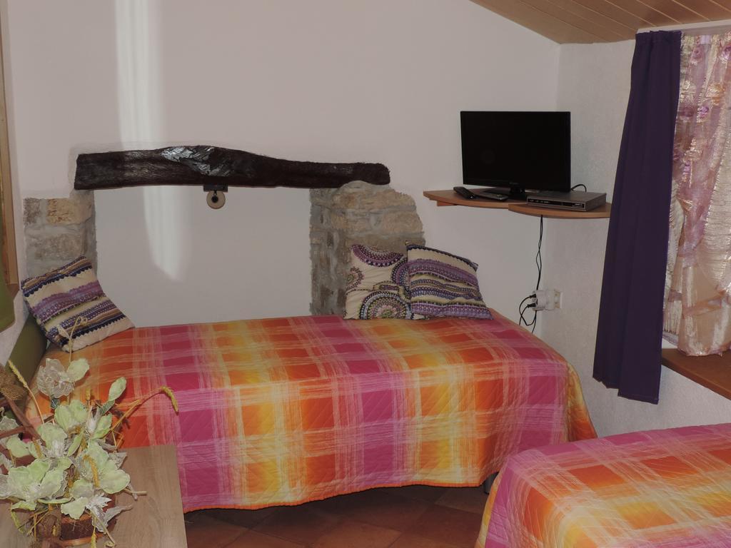 Apartment Pod Lipom Roc Bagian luar foto